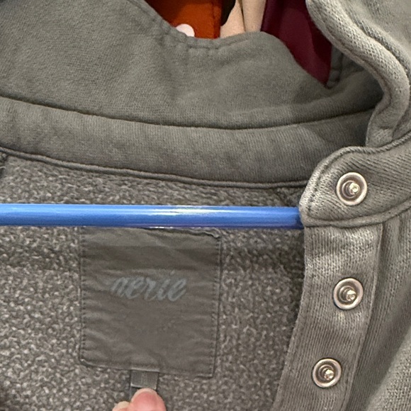 Aerie Gray Women's Sweater - Picture 2 of 4